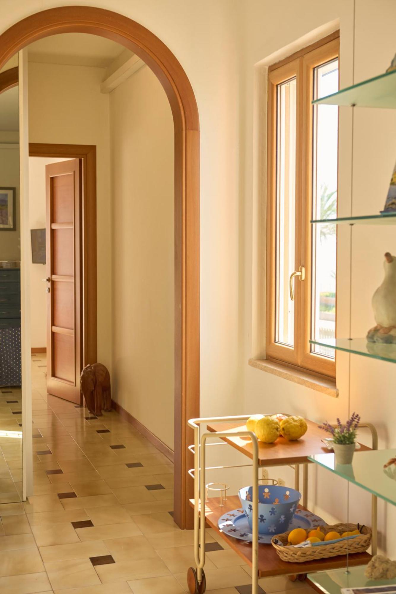 Terrazza Sul Mare A Pietra Ligure Apartman Kültér fotó
